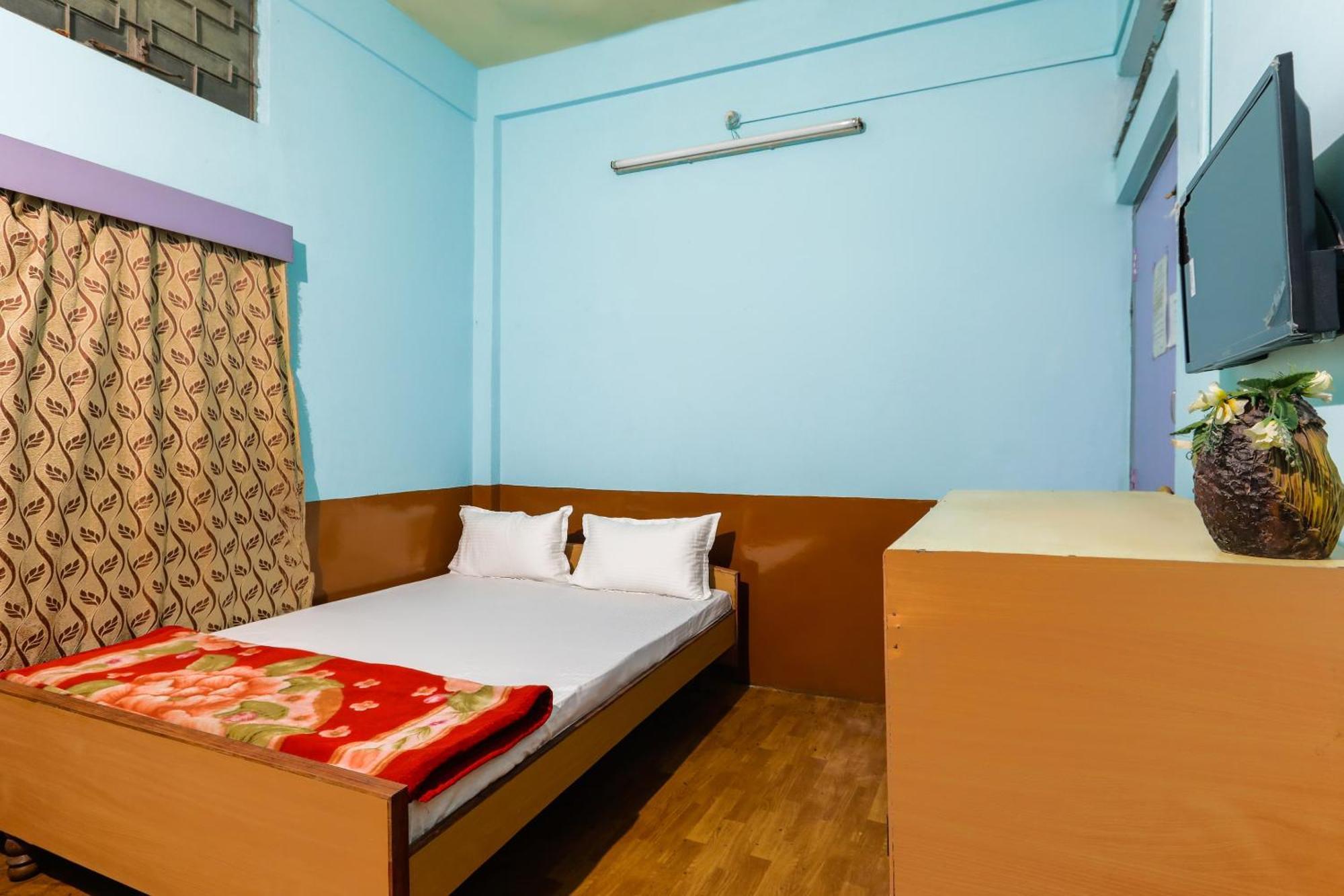 Oyo Hotel 43459 Oasis Lodge Jorhāt Zewnętrze zdjęcie